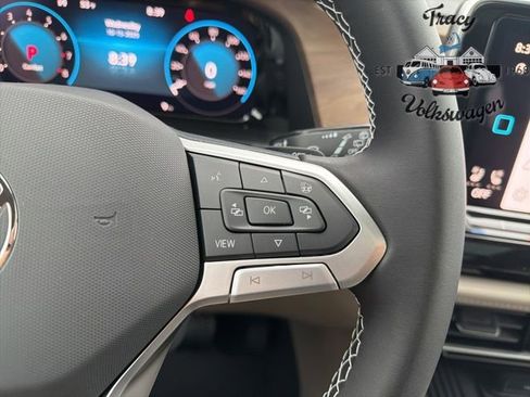 New 2026 Volkswagen Atlas SE image 14