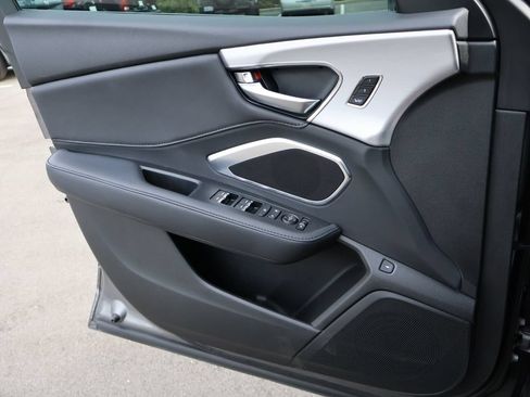 Used 2024 Acura RDX SH-AWD image 31