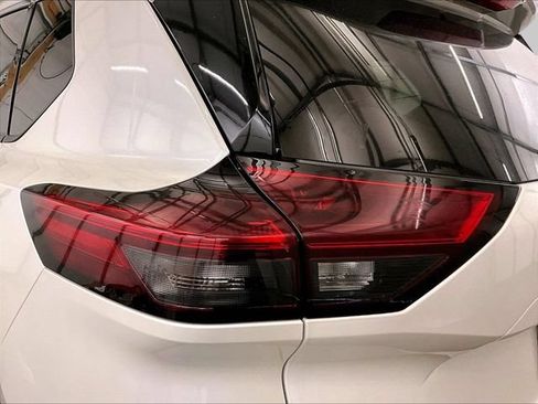 Used 2021 Nissan Rogue SV AWD/4WD image 28