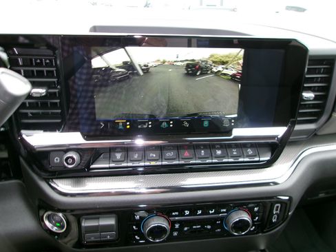 New 2026 Chevrolet Silverado 2500 ZR2 image 22