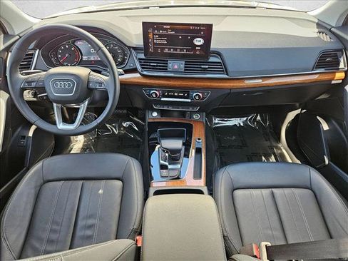 Used 2023 Audi Q5 2.0T Premium w/ Convenience Package AWD/4WD image 21