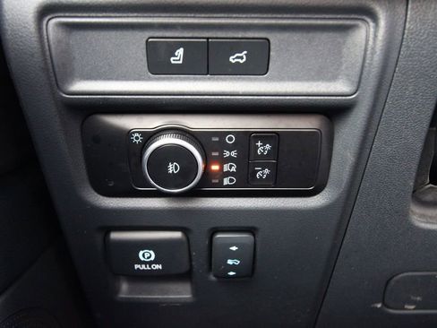 Used 2023 Ford Expedition Max Limited image 24