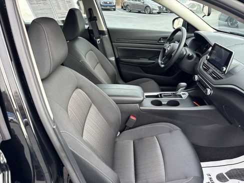 Used 2025 Nissan Altima 2.5 S image 31