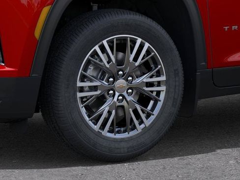 New 2027 Chevrolet Traverse LT w/ Driver Confidence Package FWD image 9