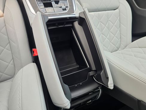 New 2026 BMW X5 xDrive50e w/ M Sport Package AWD/4WD image 26