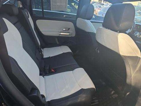 Used 2023 Mercedes-Benz GLB 250 GLB 250 image 5