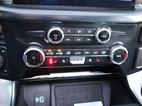 Used 2023 Ford F150 Limited image 23