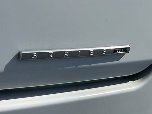 Used 2022 Jeep Wagoneer Series III RWD image 40
