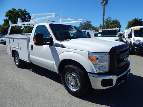 Used 2016 Ford F250 XL w/ Power Equipment Group RWD image 10