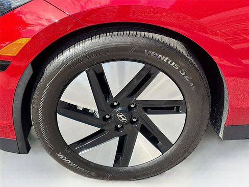Used 2024 Hyundai Ioniq 6 SEL RWD image 31