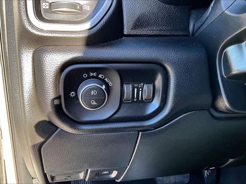 Used 2024 RAM 2500 Laramie w/ Safety Group image 31