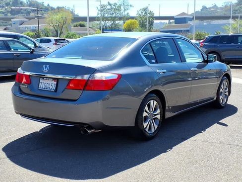 Used 2013 Honda Accord LX image 4