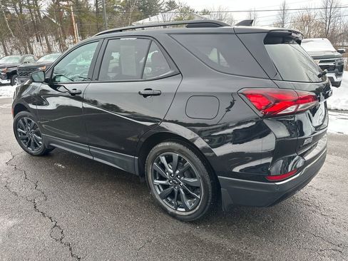 Used 2023 Chevrolet Equinox RS image 3