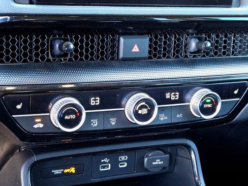 Used 2024 Honda CR-V EX-L image 16