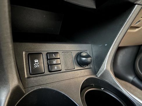 Used 2010 Toyota RAV4 Limited image 14