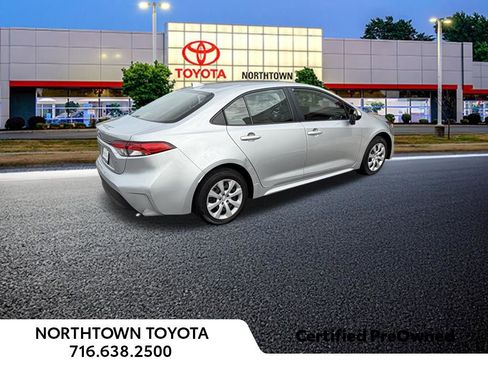 Used 2023 Toyota Corolla LE FWD image 33