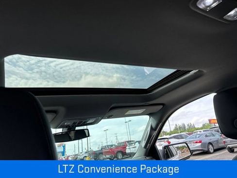 Used 2020 Chevrolet Silverado 1500 LTZ w/ LTZ Plus Package AWD/4WD image 6