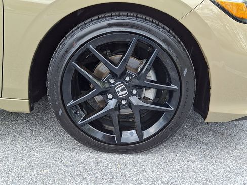 Used 2025 Honda Civic Sport image 8