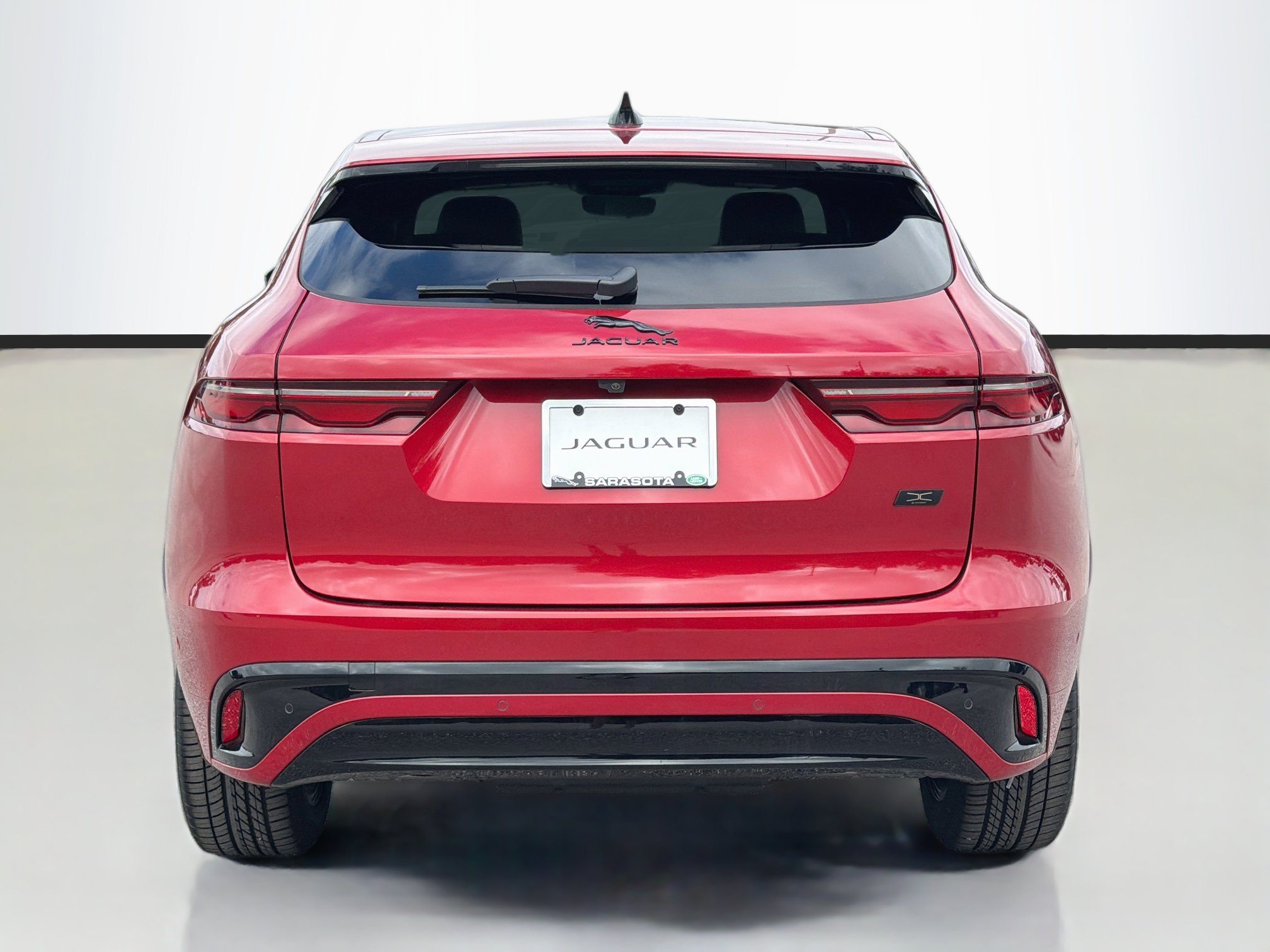 New 2026 Jaguar F-PACE R-Dynamic S AWD/4WD image 4
