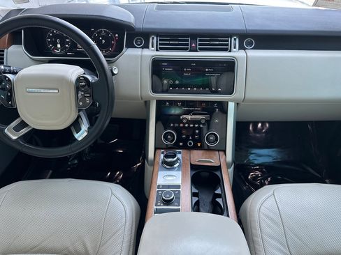 Used 2019 Land Rover Range Rover HSE image 15