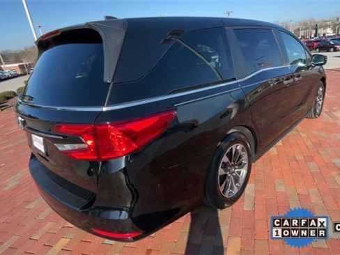 Certified 2024 Honda Odyssey EX-L image 9