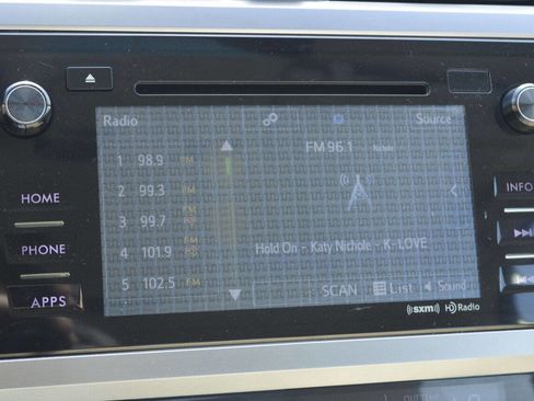 Used 2016 Subaru Legacy 2.5i Limited image 19