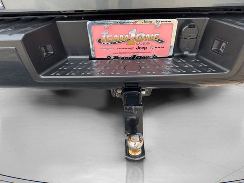 Used 2018 Nissan Titan S w/ S Utility Package image 36