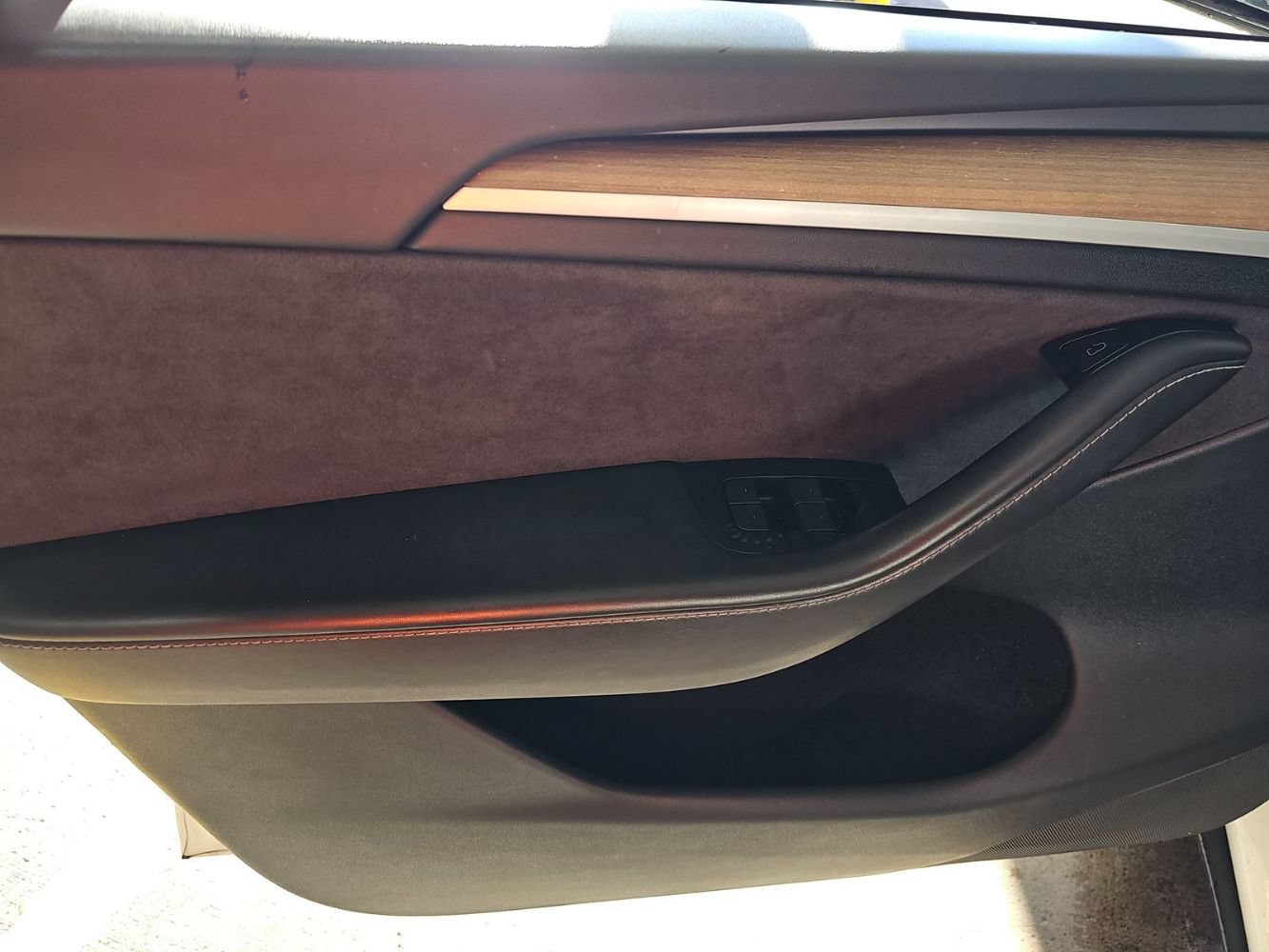 Used 2024 Tesla Model Y Long Range AWD/4WD image 11
