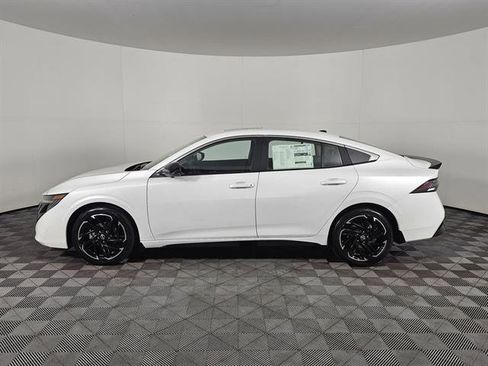 New 2026 Nissan Sentra SR w/ SR Premium Package image 8