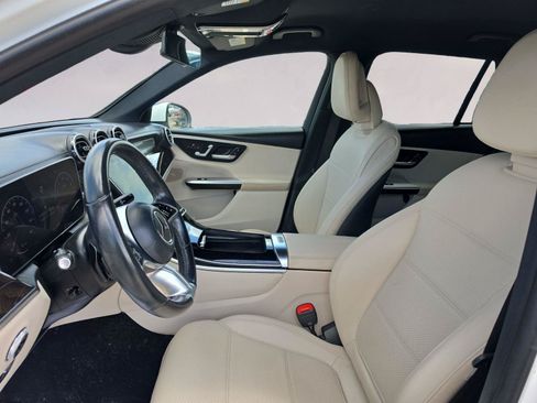 Used 2023 Mercedes-Benz GLC 300 image 9