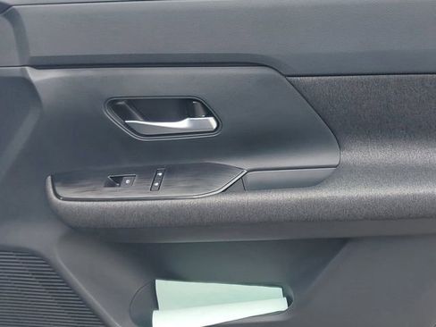 New 2026 Nissan Kicks SV image 30