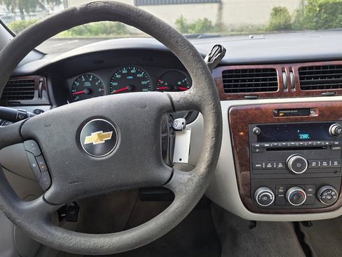 Used 2011 Chevrolet Impala LS image 17