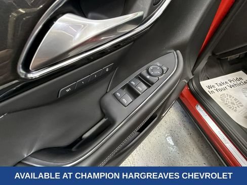 Used 2025 Buick Envision Preferred image 32