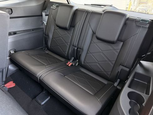New 2026 Volkswagen Atlas SE image 23