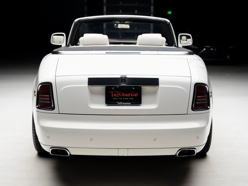 Used 2013 Rolls-Royce Phantom Drophead Coupe image 29
