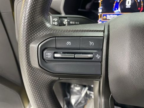 Used 2023 Chevrolet Colorado Trail Boss w/ Technology Package image 34