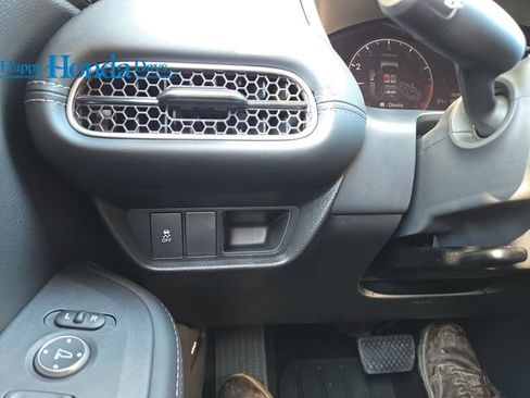 New 2026 Honda HR-V EX-L image 25