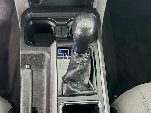 Used 2016 Toyota Tacoma SR5 image 23