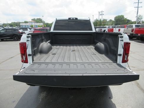 Used 2026 RAM 3500 Limited AWD/4WD image 8
