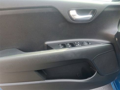 Used 2021 Kia Rio S image 12