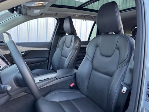 Used 2024 Volvo XC90 T8 Ultimate w/ Protection Package Premier image 39