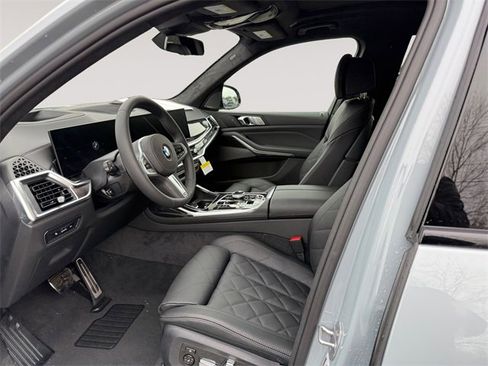 New 2026 BMW X7 xDrive40i image 9