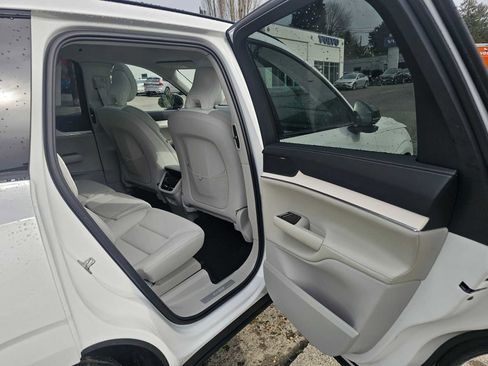 New 2025 Volvo EX90 Ultra AWD/4WD image 13