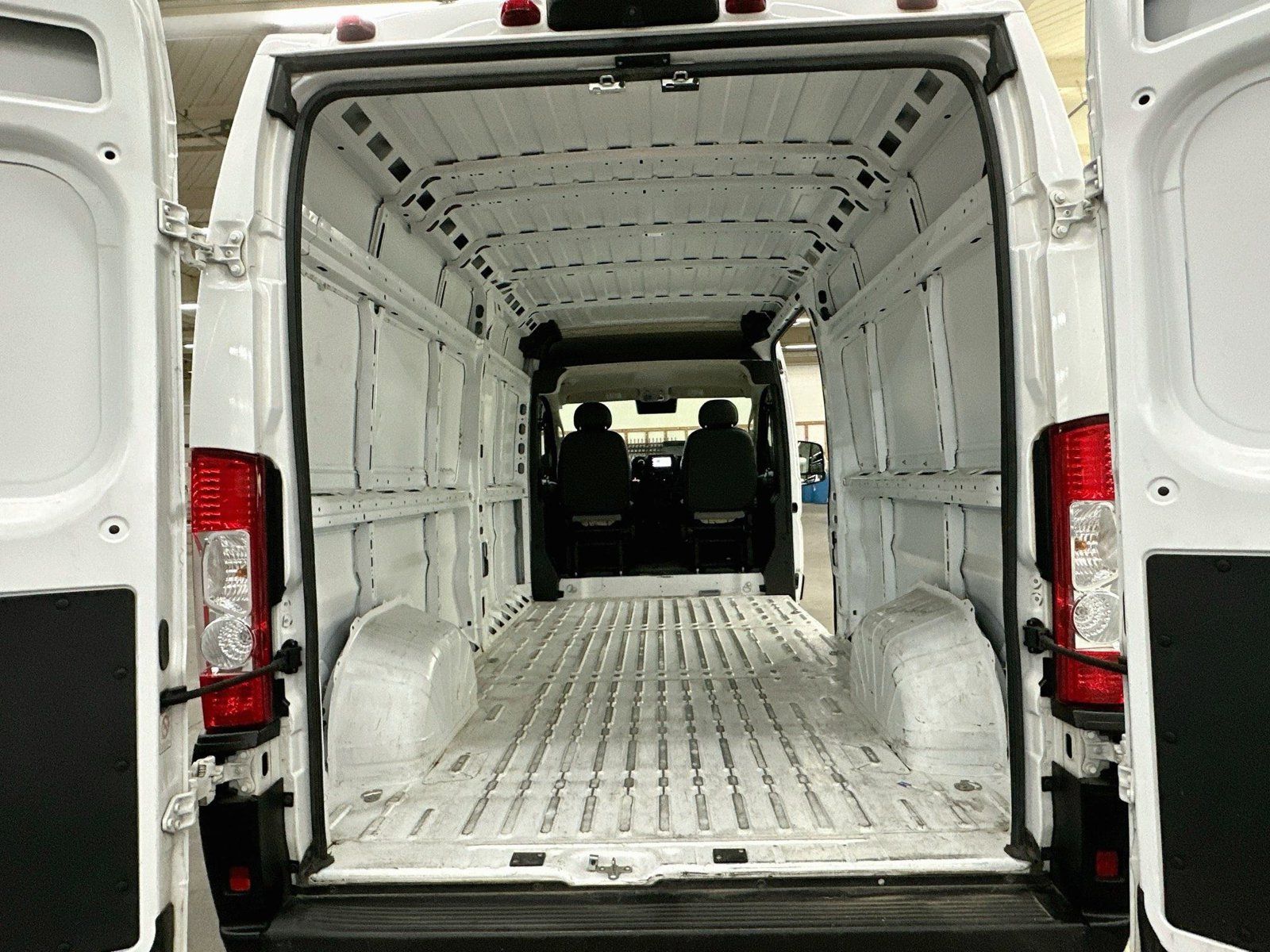 Used 2023 RAM ProMaster 2500 FWD image 23