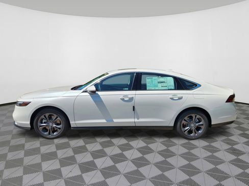 New 2026 Honda Accord EX-L image 5