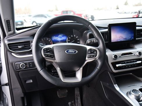 Used 2023 Ford Explorer XLT w/ Equipment Group 202A image 12