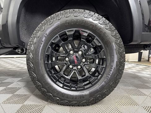 New 2026 GMC Canyon Elevation w/ Convenience Package image 18