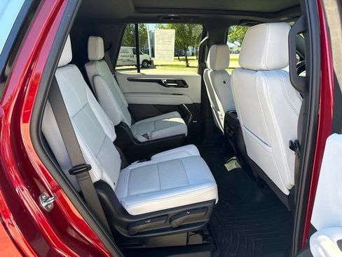 Used 2025 Chevrolet Tahoe Premier w/ Sun And Tow Package AWD/4WD image 16