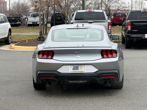 Used 2024 Ford Mustang Premium image 8