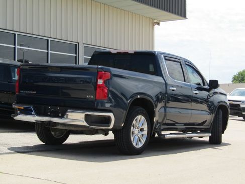 Used 2020 Chevrolet Silverado 1500 LTZ w/ LTZ Plus Package AWD/4WD image 3